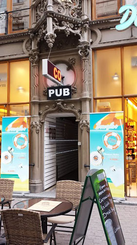 Tourist Trap Pub in Budapest